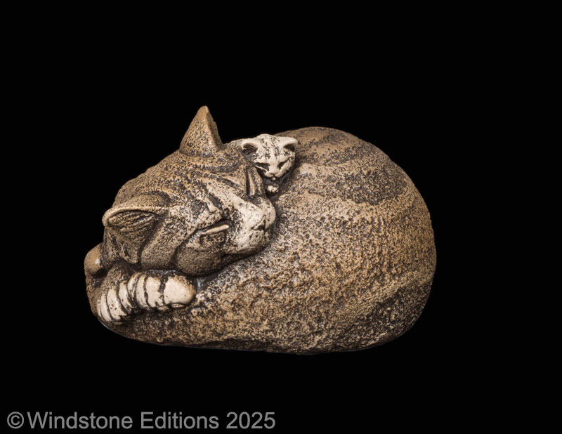 Cat's Cradle kitten cat figurine. Hand-painted collectable sculpture by Windstone Editions.