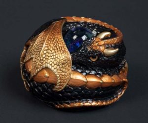 Curled Dragon - Opoponax