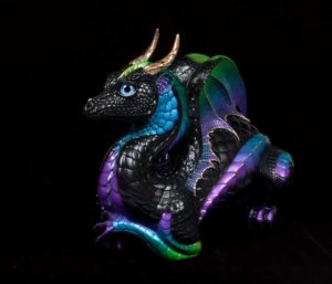 Lap Dragon - Black Violet Peacock