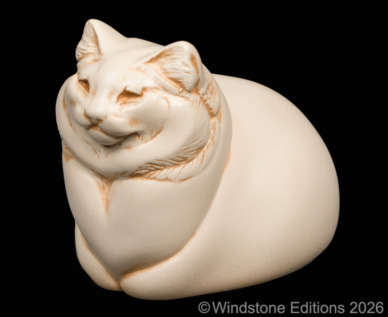 Fat Pebble Cat Ivory Pic4