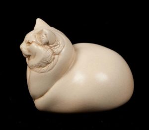 Fat Pebble Cat - Ivory color