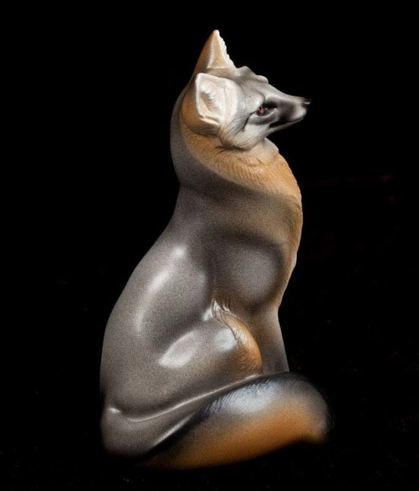 Pebble Sitting Grey Fox - natural "grey" color