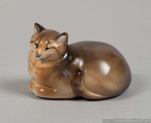 Abyssinian Lady Pebble Cat by Windstone Editions