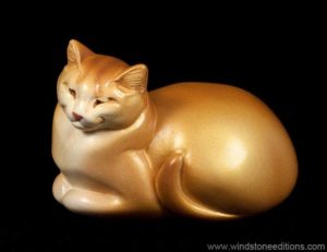 Golden Lady Pebble Cat by Windstone Editions
