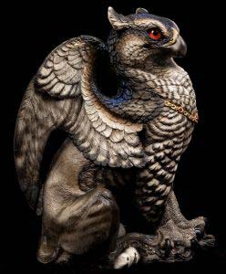 Thalinarra Male Griffin by Windstone Editions