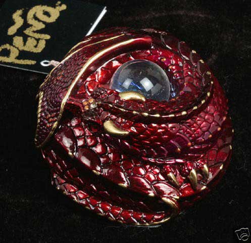 Windstone_Curled-Dragon_Cranberry_top