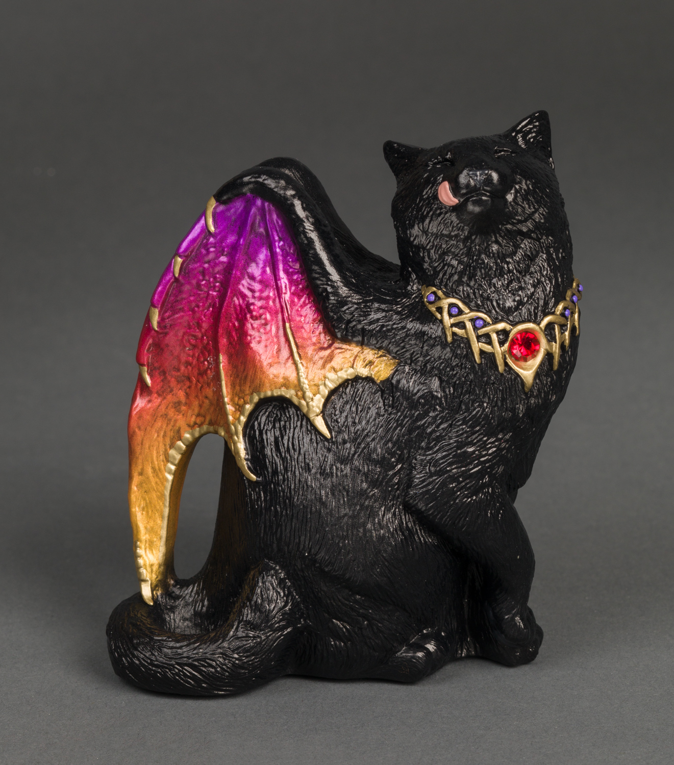 SmallBatWingedFlapCat_BlackSunset_updated_greybackground_pic2