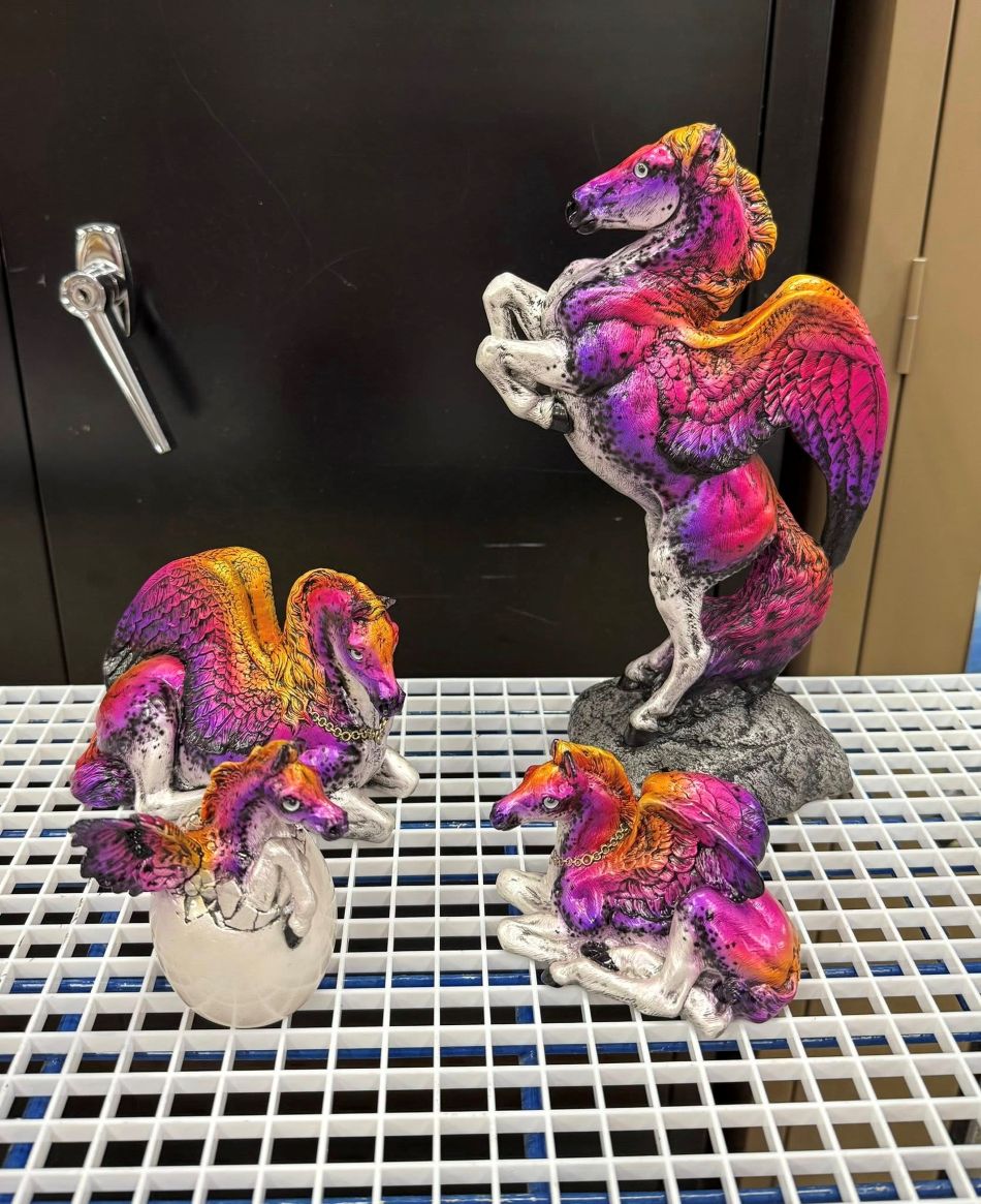 950wide_Windstone_test-paints_Haunted-Sunset_pegs_Sept2025