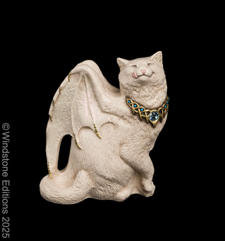 Small-Bat-Winged-Flap-Cat_Old-White_Pic1-1