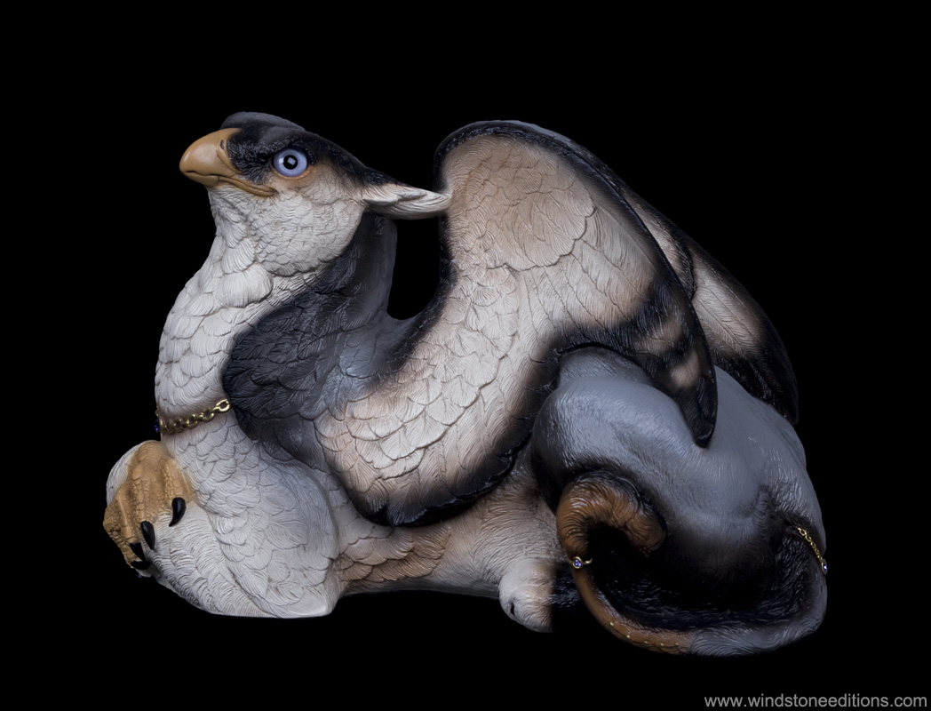 FemaleGriffin_SilverWolf_pic1