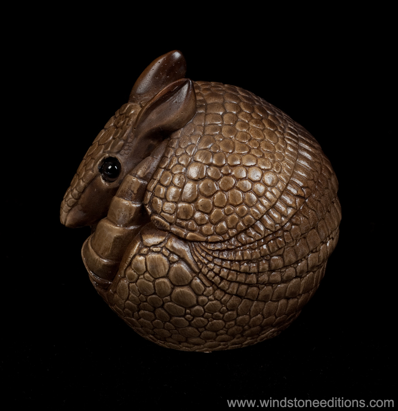 Armadillo by Windstone Editions