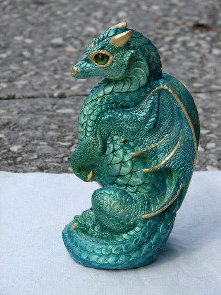 Green Metal Dragon from the left side.